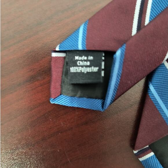 Dockers Repp Necktie Men's Red Blue Woven Striped 3.5 inch Standard Width 56 L - Picture 7 of 8